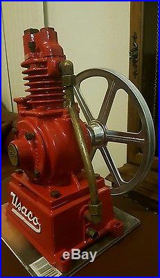 Rare Vintage usaco air compressor pump. Piston works made castiorn industrial