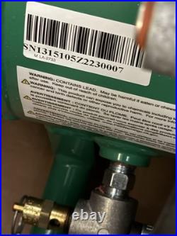 Speedaire AM1-HE15-03QG Portable Air Compressor 4 gal 225 PSI Oil Free 1.70 HP